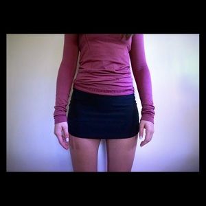 black lululemon skort